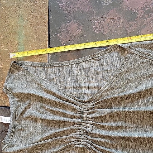 LULULEMON Racerback Tank, Sz: 6, Army/Olive Green, EUC - Picture 11 of 11